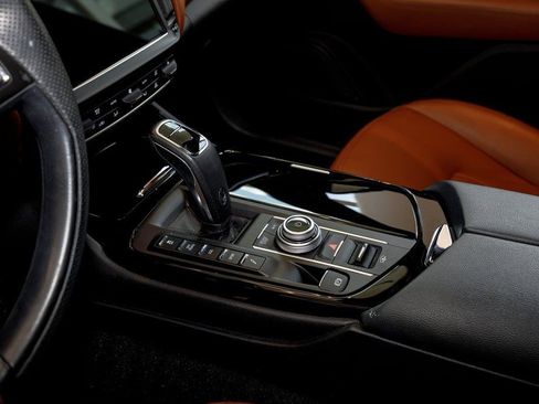 Certified 2022 Maserati Levante GT image 25