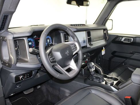 New 2025 Ford Bronco Badlands w/ Sasquatch Package image 22