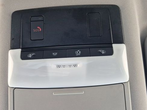 Used 2024 Nissan Rogue SV image 27