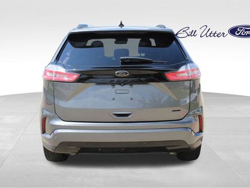 Used 2022 Ford Edge SE w/ Black Appearance Package AWD/4WD image 6