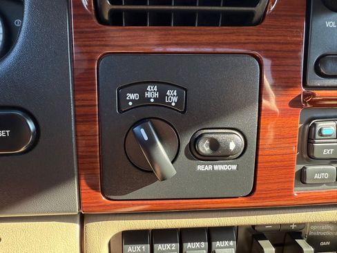 Used 2006 Ford F250 4x4 SuperCab Super Duty image 17