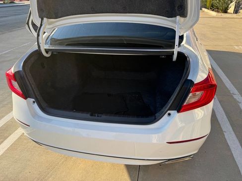 Used 2020 Honda Accord Sport image 11