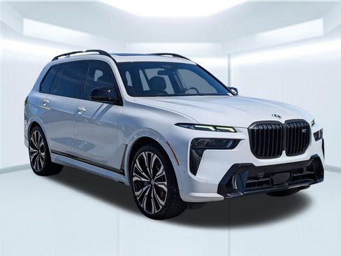 Used 2023 BMW X7 M60i w/ Executive Package image 3