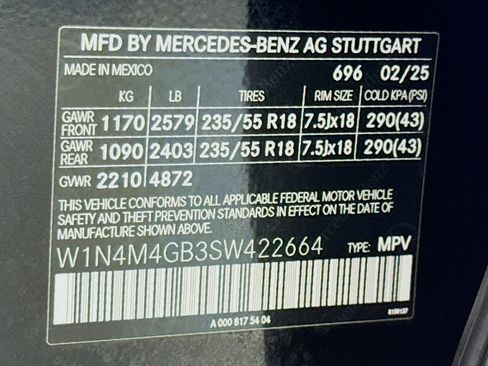 Certified 2025 Mercedes-Benz GLB 250 image 25