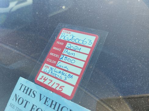 Used 2024 RAM 2500 Tradesman w/ Chrome Appearance Group image 10