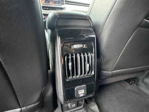 Used 2024 Jeep Compass Latitude AWD/4WD image 20