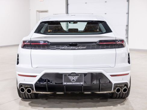 Used 2025 Lamborghini Urus SE image 8