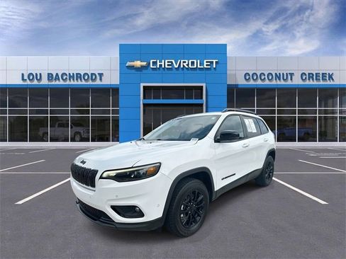 Used 2023 Jeep Cherokee Altitude Lux image 4