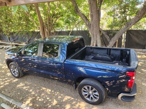 Used 2020 Chevrolet Silverado 1500 LT w/ All-Star Edition image 3