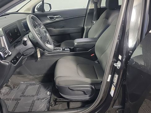 Used 2023 Kia Sportage LX AWD/4WD image 19