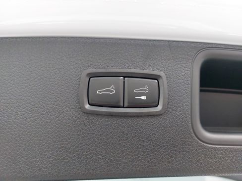 Used 2025 Porsche Macan S image 15