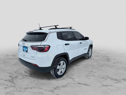 Certified 2022 Jeep Compass Latitude image 8