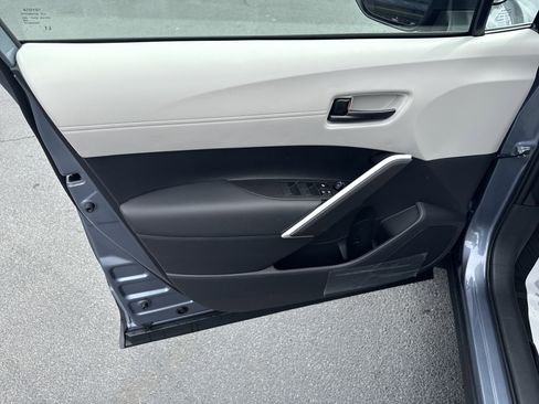 New 2026 Toyota Corolla Cross LE w/ Moonroof Package FWD image 23