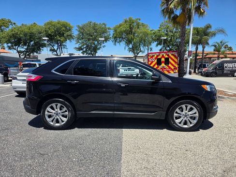 Used 2022 Ford Edge Titanium AWD/4WD image 4