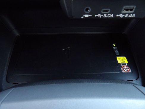 Used 2025 Subaru Crosstrek 2.5i Limited w/ Popular Package #3A image 23