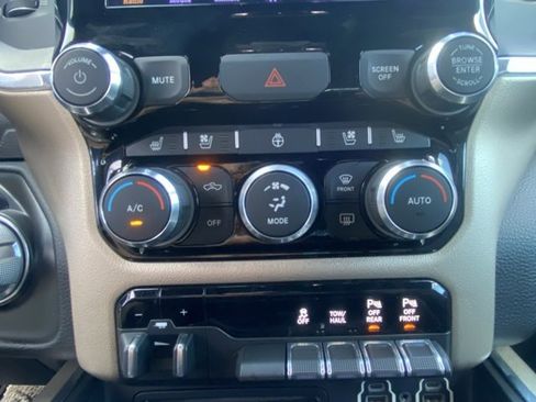 Used 2019 RAM 1500 Laramie w/ Sport Appearance Package image 21