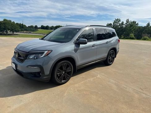 Used 2022 Honda Pilot Special Edition image 3