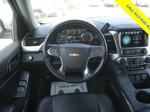Used 2019 Chevrolet Suburban LT image 23