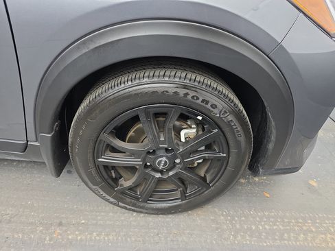 Used 2024 Nissan Kicks SV w/ Interior Electronics Package image 9