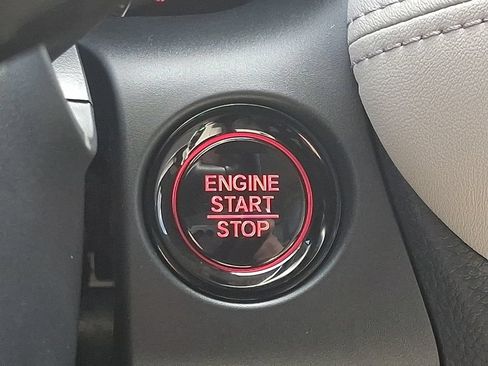 Used 2023 Honda HR-V LX image 23