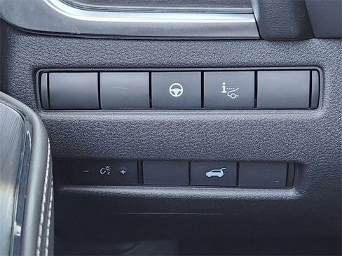 Used 2021 Nissan Rogue Platinum image 17