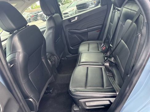 Used 2025 Ford Escape Platinum AWD/4WD image 20