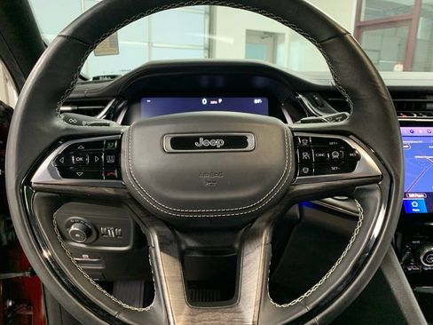 Certified 2023 Jeep Grand Cherokee Overland w/ Adv Protech Group III AWD/4WD image 22