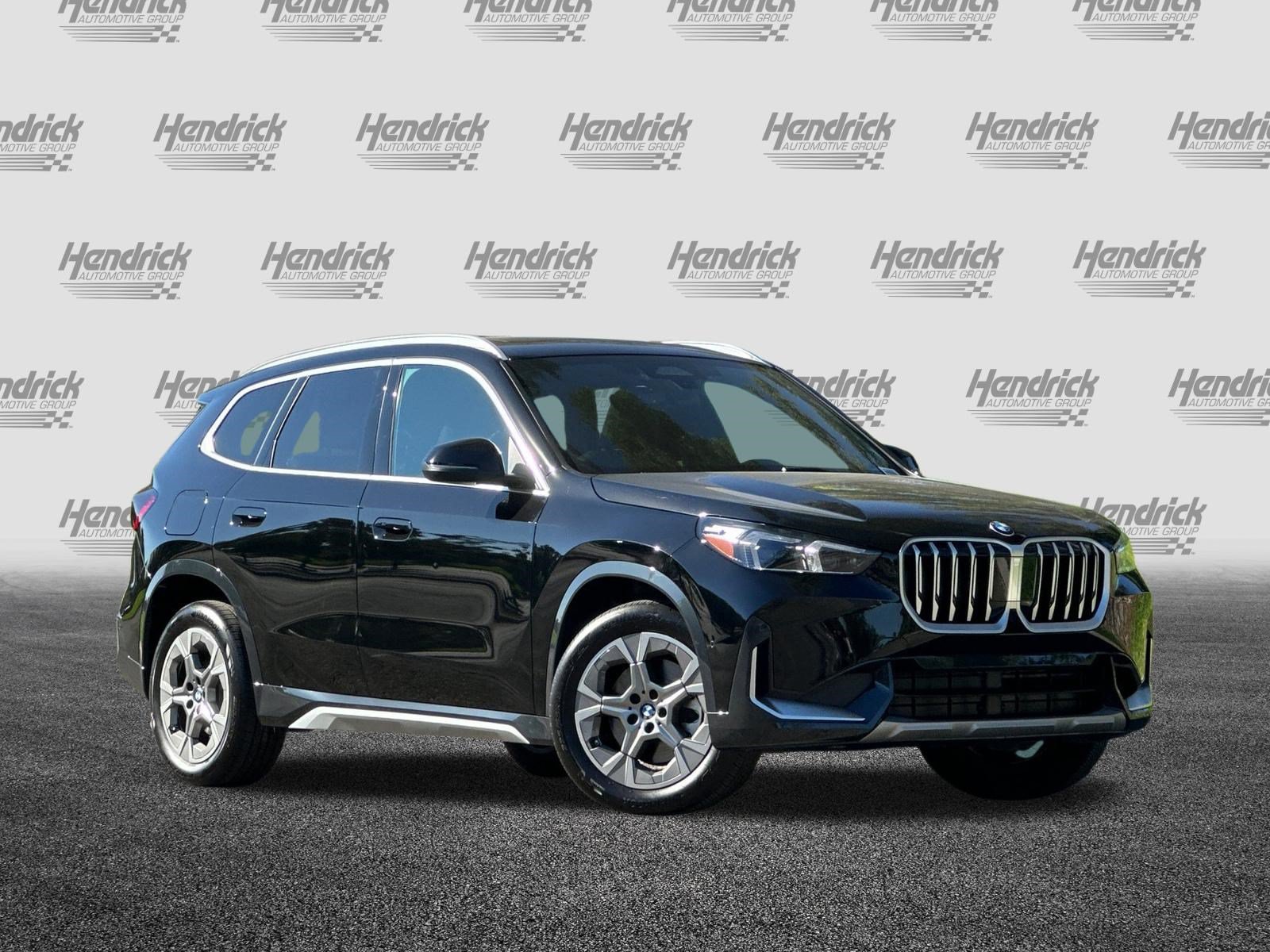 Used 2026 BMW X1 xDrive28i w/ Convenience Package AWD/4WD image 2