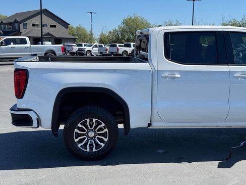 Used 2021 GMC Sierra 1500 AT4 w/ AT4 Premium Package AWD/4WD image 10