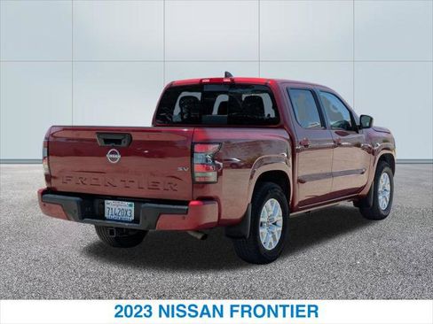 Used 2023 Nissan Frontier SV w/ SV Convenience Package RWD image 7