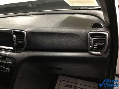 Used 2018 Kia Sportage EX image 38