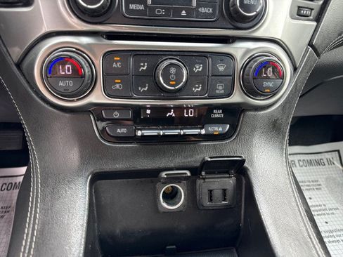 Used 2018 Chevrolet Suburban LS AWD/4WD image 21