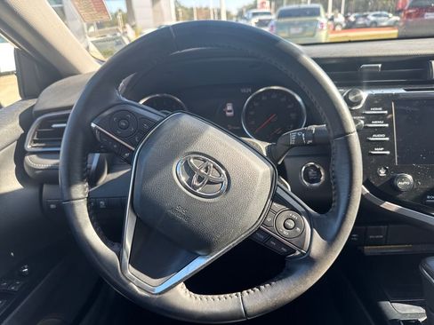 Used 2019 Toyota Camry XSE image 24