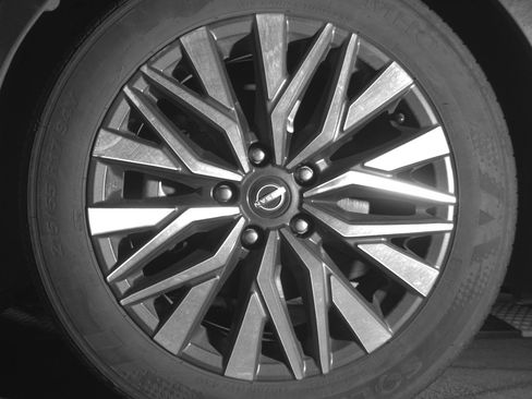 Used 2025 Nissan Altima 2.5 SV image 12