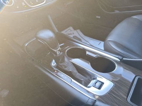 Used 2024 Chevrolet Malibu LT image 14