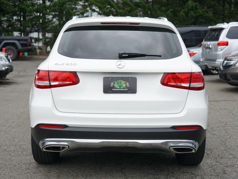 Used 2017 Mercedes-Benz GLC 300 image 4