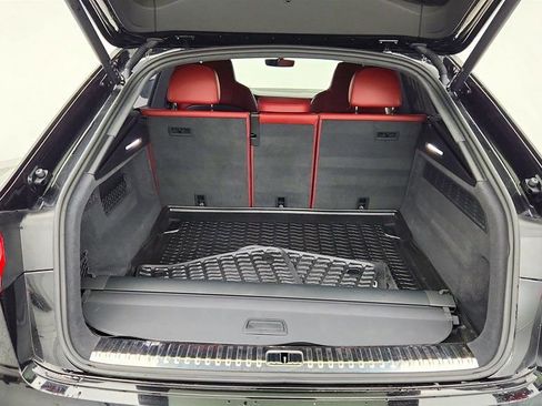 Used 2023 Audi SQ8 Prestige w/ Prestige Package AWD/4WD image 24