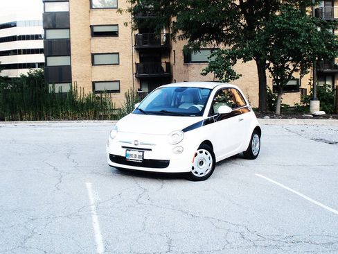 Used 2015 FIAT 500 Pop FWD image 19
