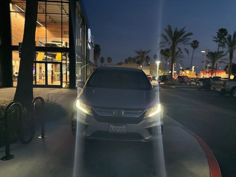 Used 2019 Honda Odyssey EX image 5