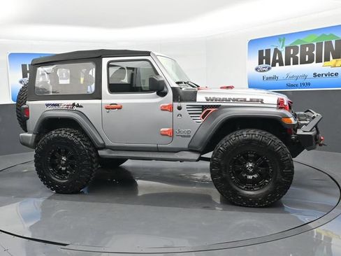 Used 2018 Jeep Wrangler Sport AWD/4WD image 7