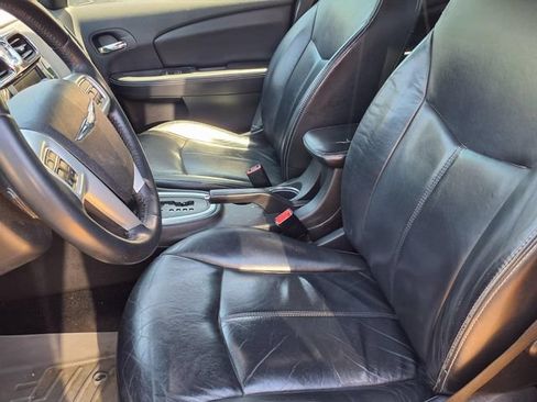 Used 2012 Chrysler 200 Limited FWD image 3