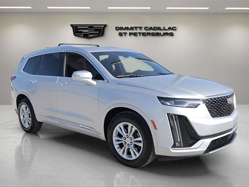 Used 2020 Cadillac XT6 Premium Luxury image 7