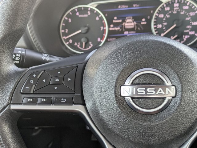 Used 2024 Nissan Sentra SV FWD image 17