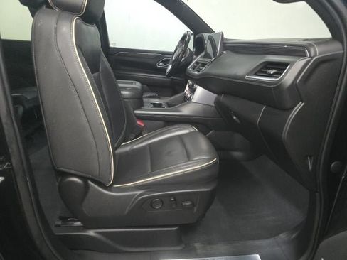Used 2021 GMC Yukon XL SLT w/ SLT Premium Package AWD/4WD image 4
