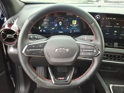 Used 2025 Chevrolet Equinox RS FWD image 20