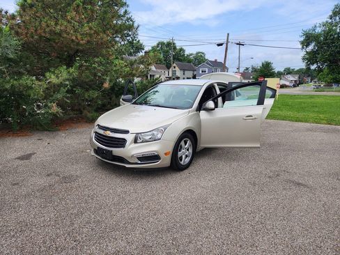 Used 2016 Chevrolet Cruze LT FWD image 21