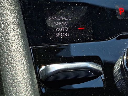 New 2026 Jeep Grand Cherokee Altitude AWD/4WD image 18