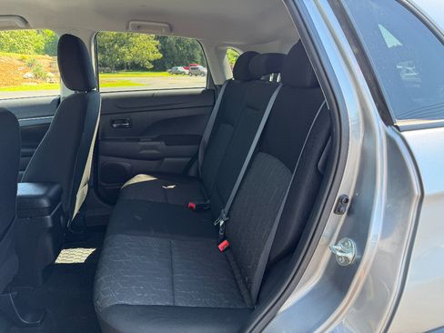 Used 2022 Mitsubishi Outlander Sport FWD image 15
