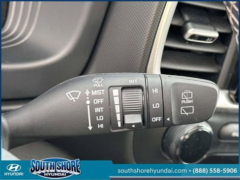 Certified 2023 Hyundai Venue SEL w/ Cargo Package image 25