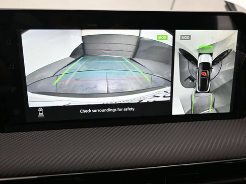 New 2026 Nissan Kicks SR w/ Illumination Package FWD image 13